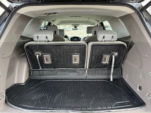 Used 2018 Chevrolet Traverse LT image 21
