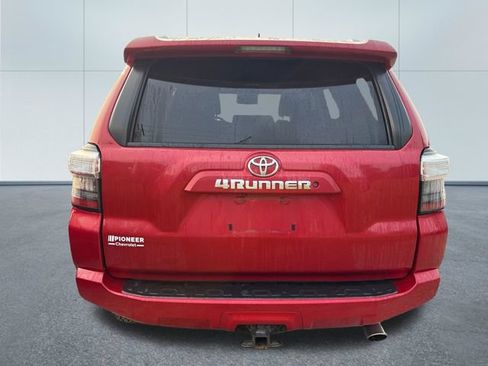 Used 2018 Toyota 4Runner SR5 Premium AWD/4WD image 3