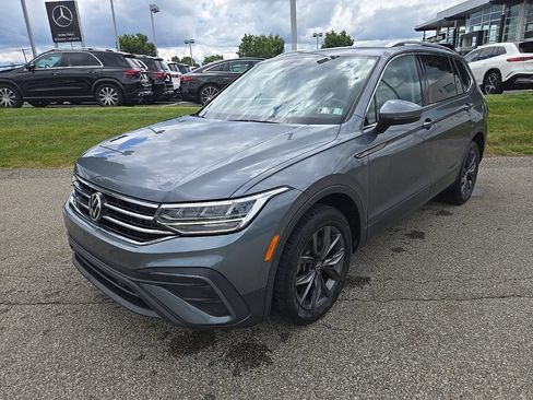 Used 2022 Volkswagen Tiguan SE AWD/4WD image 10