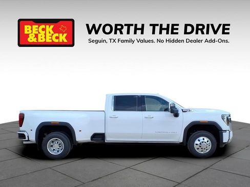 New 2026 GMC Sierra 3500 Denali w/ Denali Reserve Package AWD/4WD image 4