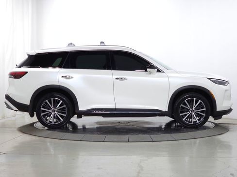Used 2023 INFINITI QX60 Sensory w/ Vision Package AWD/4WD image 13