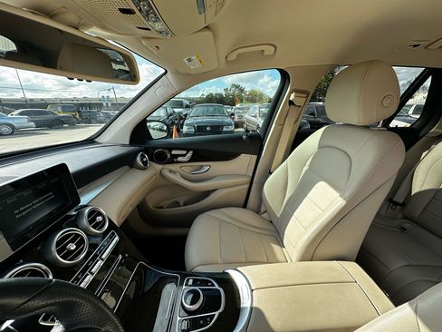 Used 2019 Mercedes-Benz GLC 300 GLC300 image 45