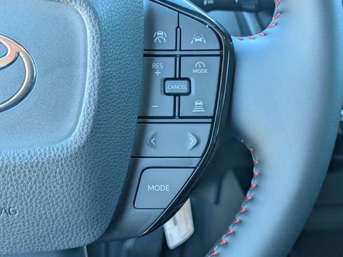 New 2026 Toyota Prius Plug-In Hybrid FWD image 17