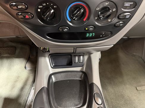 Used 2005 Toyota Tundra SR5 w/ Preferred Accessory Pkg RWD image 17