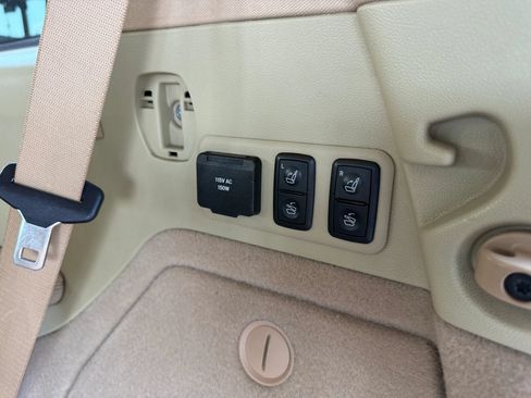 Used 2012 Mercedes-Benz GL 450 4MATIC image 29