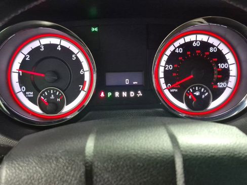 Used 2019 Dodge Grand Caravan SE FWD image 14