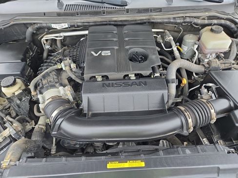 Used 2020 Nissan Frontier SV image 8