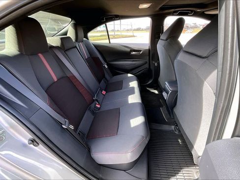 Used 2025 Toyota Corolla SE w/ SE Premium Package image 19