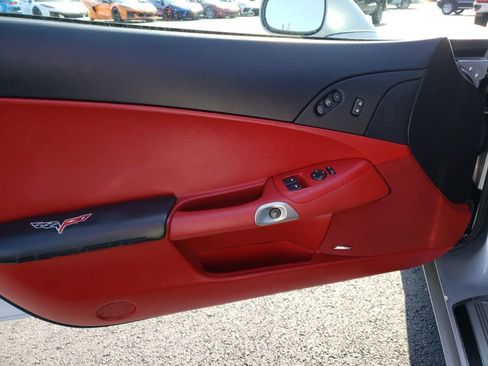 Used 2009 Chevrolet Corvette Convertible w/ Preferred Equipment Group image 11