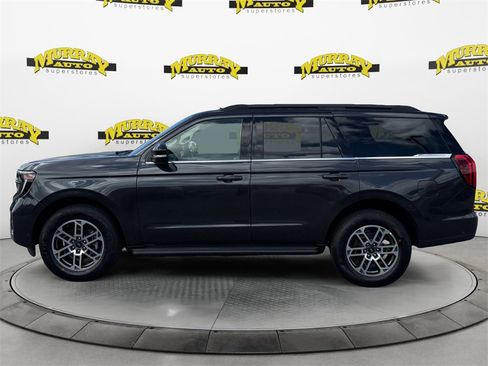 New 2025 Ford Expedition Active image 2