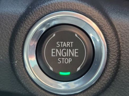 Used 2023 Chevrolet TrailBlazer LT w/ Convenience Package FWD image 30