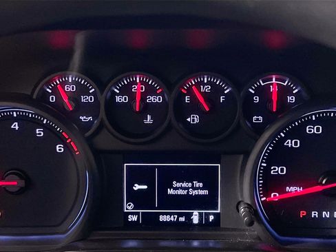 Used 2020 GMC Sierra 1500 2WD Crew Cab w/ Sierra Value Package image 20