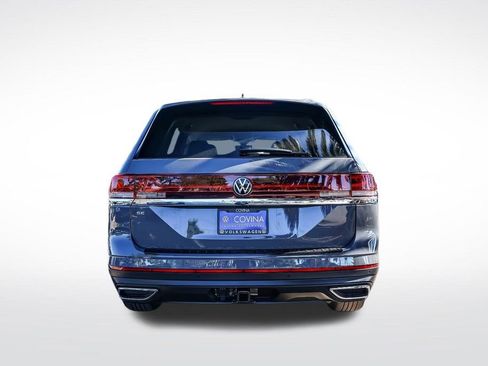 New 2026 Volkswagen Atlas SE image 6