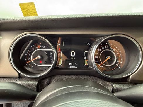 Used 2021 Jeep Wrangler Unlimited Sport AWD/4WD image 19