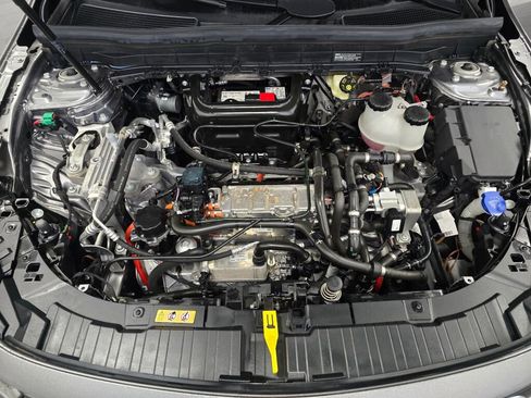 Used 2022 Mercedes-Benz EQB 350 4MATIC image 10