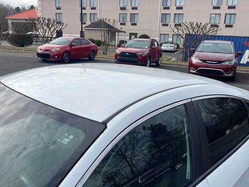 Used 2020 Honda Civic Sport image 10