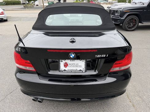 Used 2012 BMW 128i Convertible RWD image 7