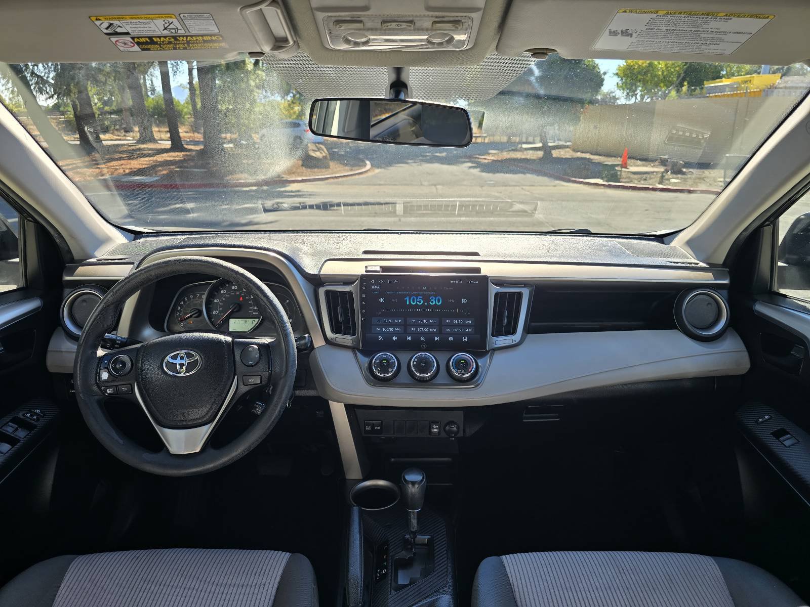 Used 2015 Toyota RAV4 LE FWD image 23