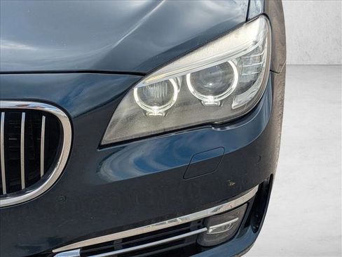 Used 2013 BMW 750i RWD image 9