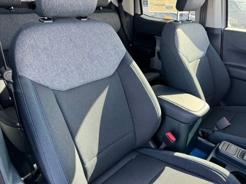 New 2025 Ford Maverick XLT image 22