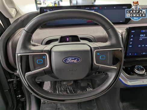 Certified 2025 Ford Expedition Max Platinum w/ Platinum Ultimate Package AWD/4WD image 22