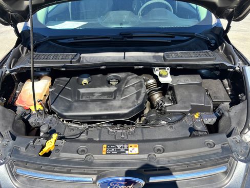 Used 2016 Ford Escape SE w/ Equipment Group 201A image 10