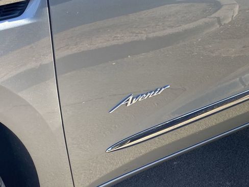 Used 2023 Buick Enclave Avenir FWD image 29