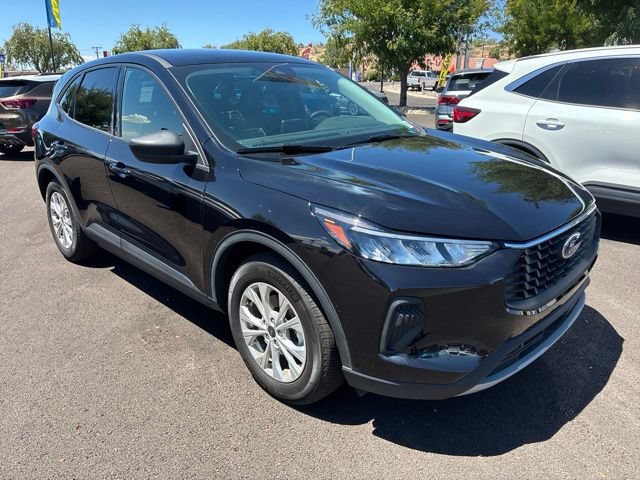 Used 2025 Ford Escape Active FWD image 3