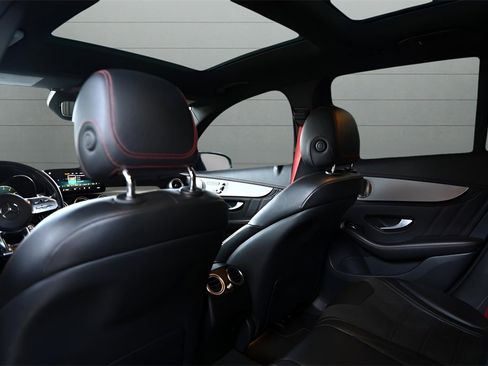 Used 2021 Mercedes-Benz GLC 43 AMG 4MATIC w/ Multimedia Package image 27