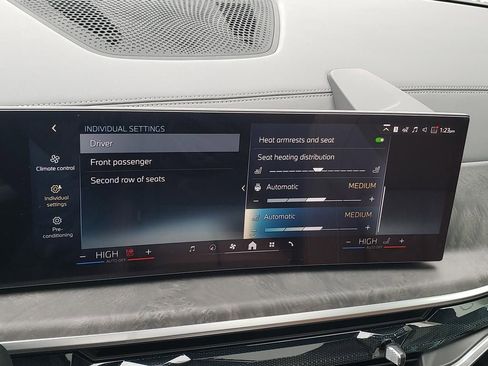 New 2026 BMW X5 xDrive50e w/ M Sport Package image 24