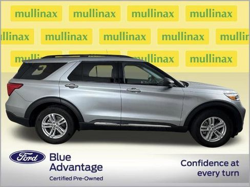 Certified 2023 Ford Explorer XLT image 2