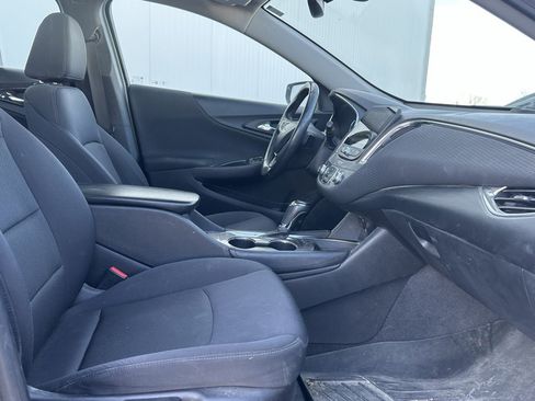 Used 2016 Chevrolet Malibu LT image 21