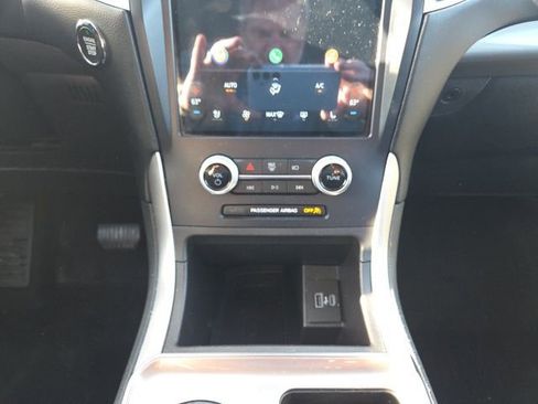 Used 2023 Ford Edge SEL w/ Convenience Package image 24