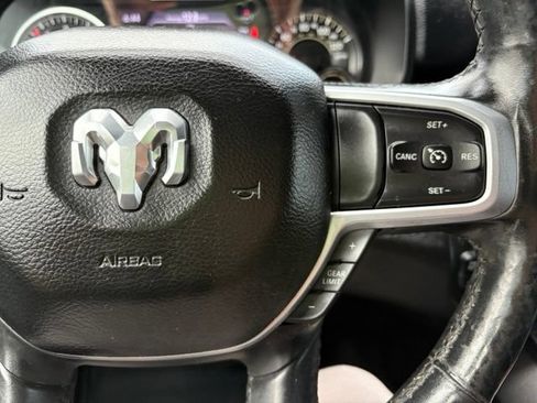 Used 2019 RAM 1500 Big Horn AWD/4WD image 14