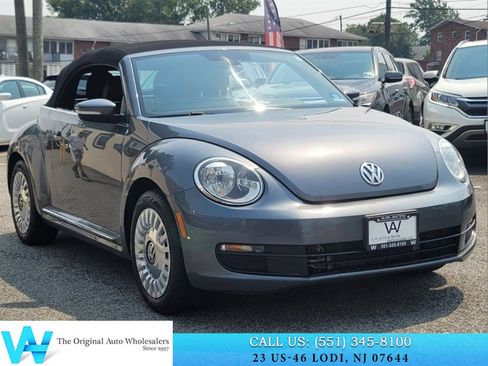 Used 2016 Volkswagen Beetle 1.8T S FWD image 8