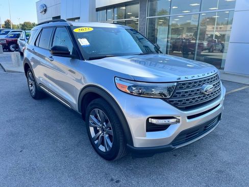 Used 2022 Ford Explorer XLT w/ Equipment Group 202A image 51