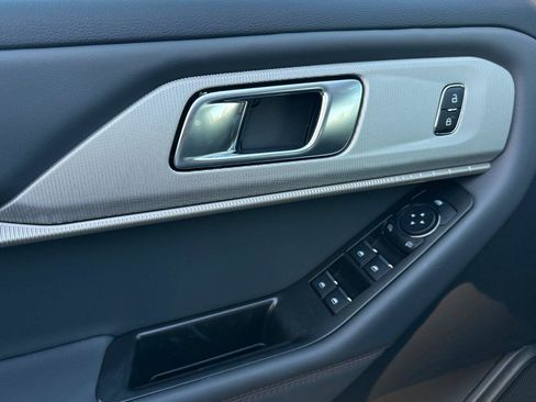 New 2026 Ford Explorer Active image 8