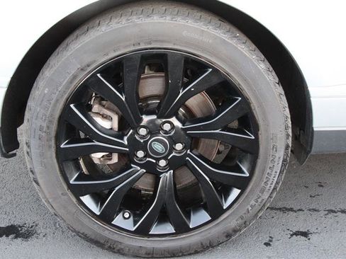 Used 2020 Land Rover Range Rover HSE image 41