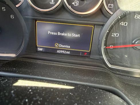 Used 2022 Chevrolet Suburban LS w/ Driver Alert Package RWD image 8