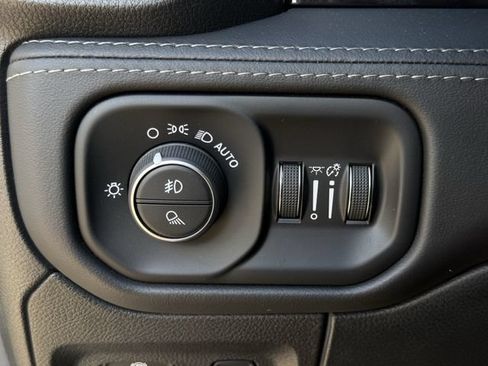 Used 2022 RAM 1500 Limited w/ Night Edition AWD/4WD image 25
