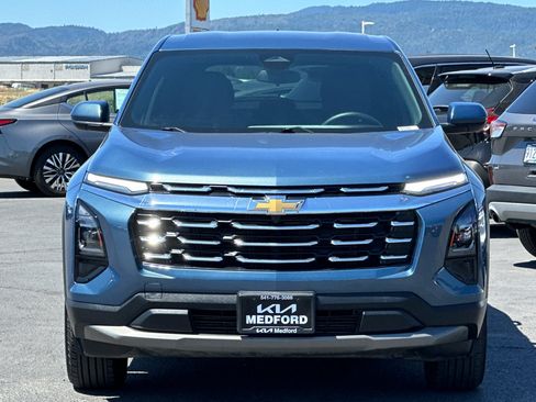Used 2025 Chevrolet Equinox LT AWD/4WD image 10