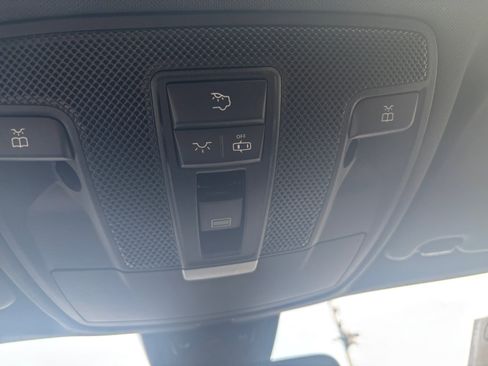 Used 2019 Mercedes-Benz GLA 250 4MATIC image 31