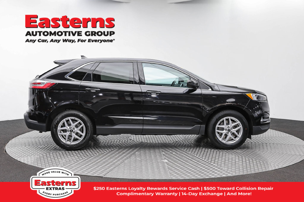 Used 2023 Ford Edge SEL w/ Convenience Package AWD/4WD image 5