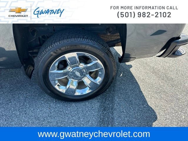 Used 2018 Chevrolet Silverado 1500 LT w/ Texas Edition AWD/4WD image 10