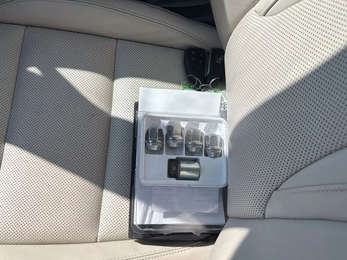 Used 2021 Buick Envision Essence w/ Technology Package I AWD/4WD image 13