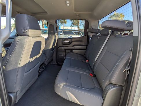 Used 2021 Chevrolet Silverado 1500 LT image 18