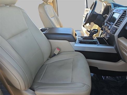 Used 2016 Ford F150 Lariat w/ Equipment Group 502A Luxury image 10