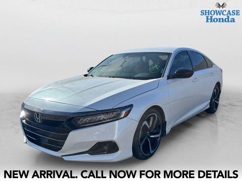 Used 2022 Honda Accord Sport image 2