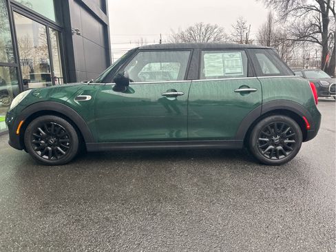 Used 2019 MINI Cooper 4-Door Hardtop image 6