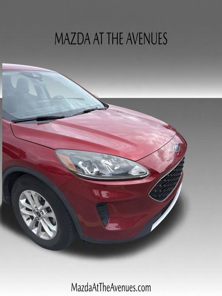 Used 2020 Ford Escape SE FWD image 7